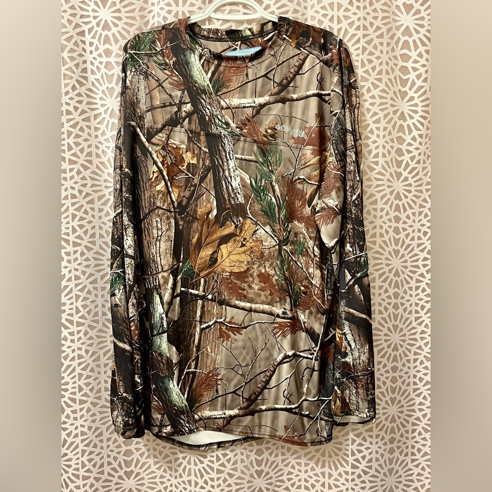 COLUMBIA Men’s Camo Longsleeve Shirt (XL)